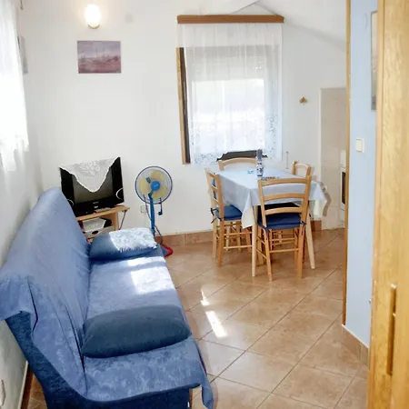 Sea View In Prvic Luka, 46m², Terrace Apartmán