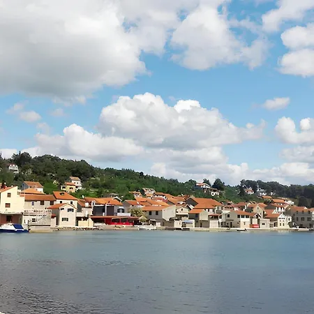 Apartmán Sea View In Prvic Luka, 46m², Terrace *