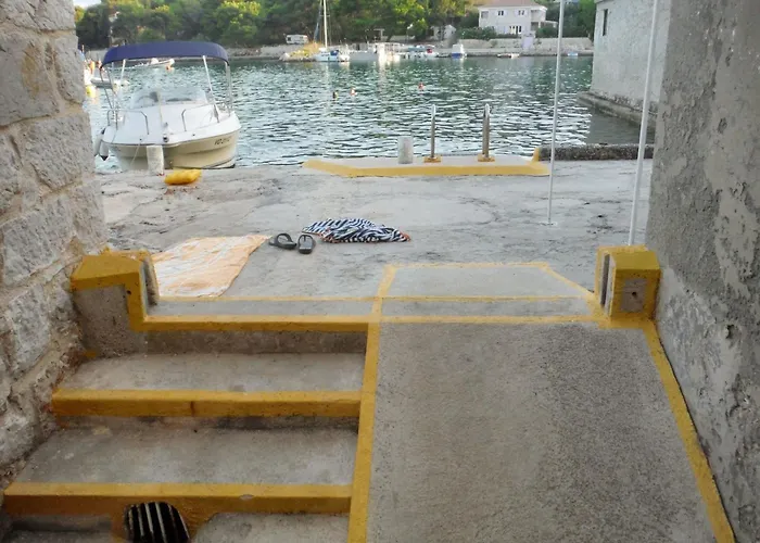 Appartement Sea View In Prvic Luka, 46m², Terrace Prvić Luka