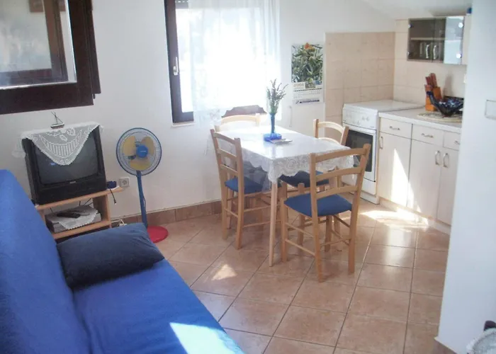 Appartement Sea View In Prvic Luka, 46m², Terrace Prvić Luka